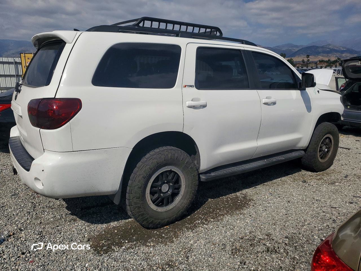 Toyota Sequoia 2017