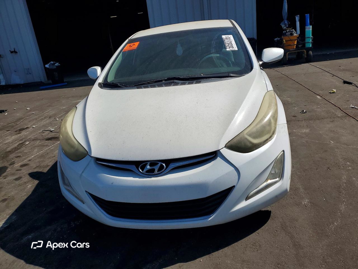 Hyundai Elantra 2016