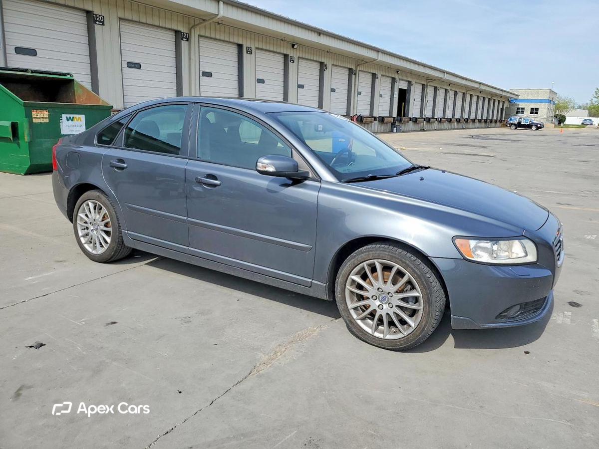 Volvo S40 2010