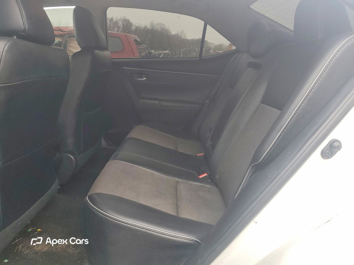 Toyota Corolla 2015