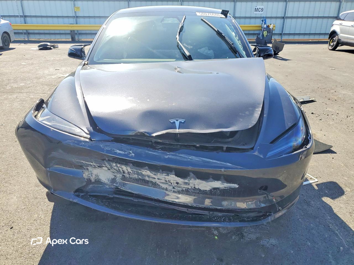 Tesla Model 3 2024