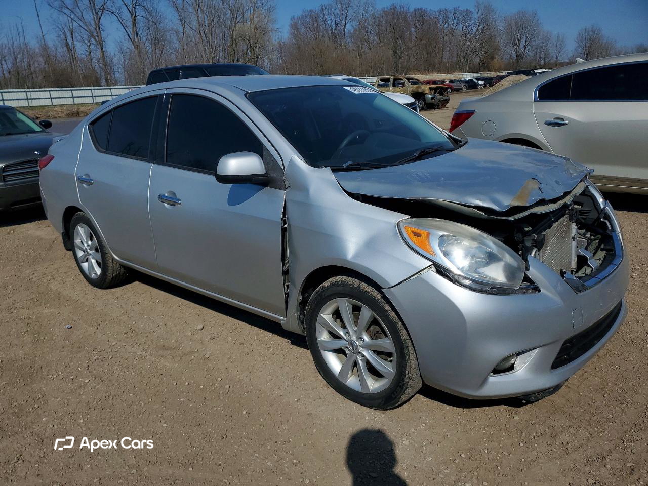 Nissan Versa 2014