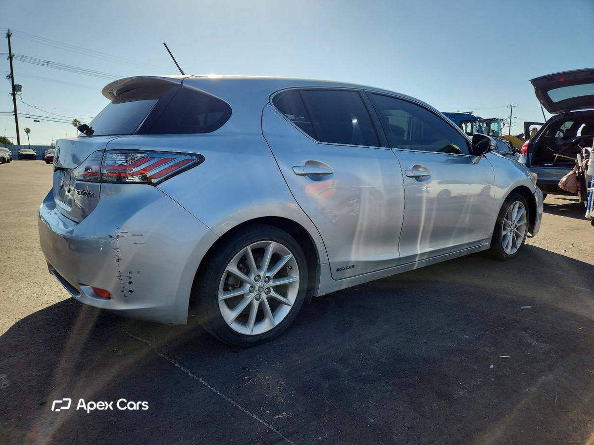Lexus CT 2013