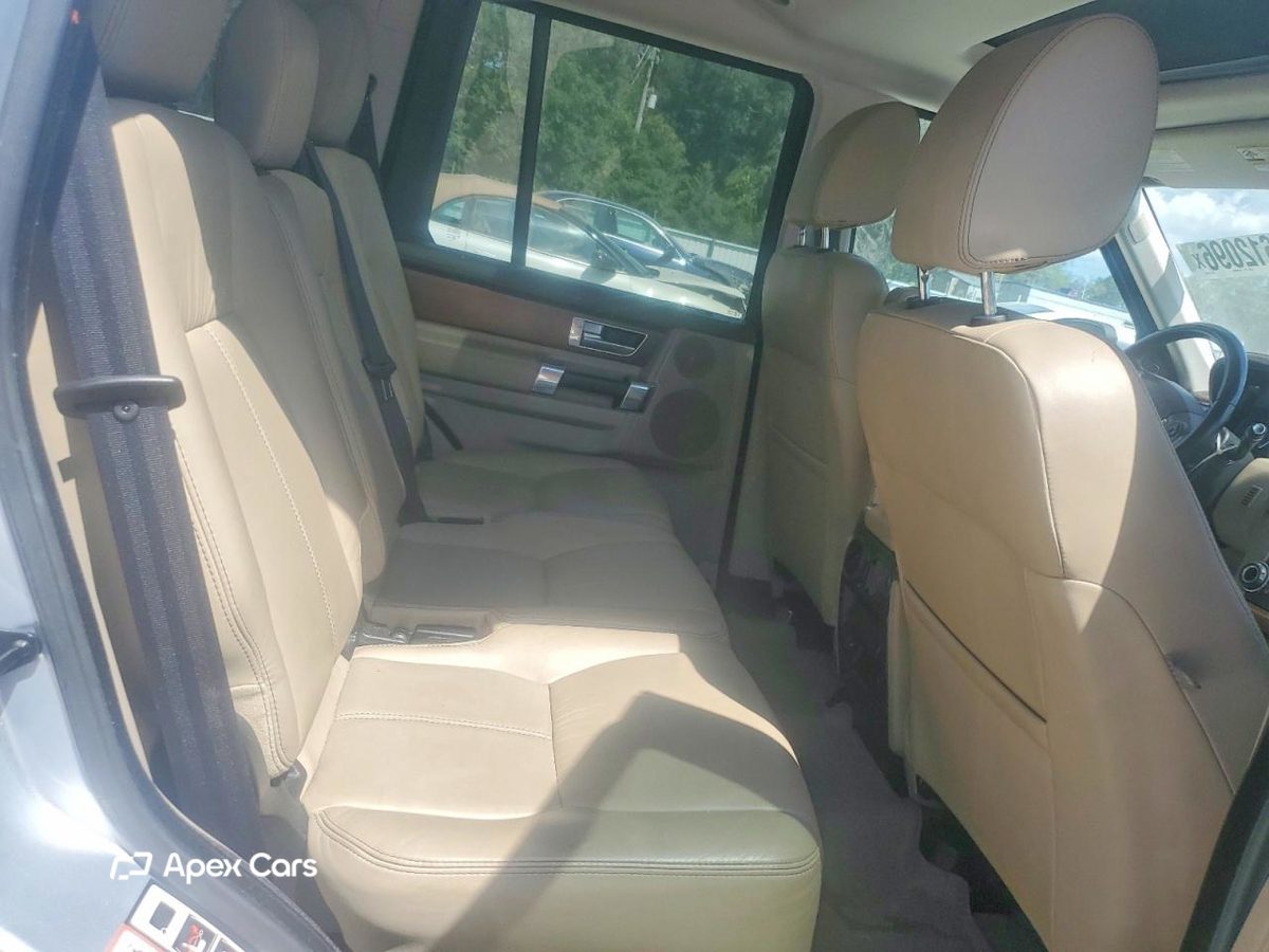 Land Rover LR4 2016