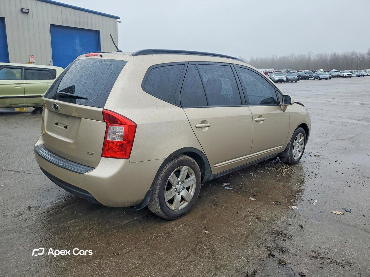 Kia Rondo 2008