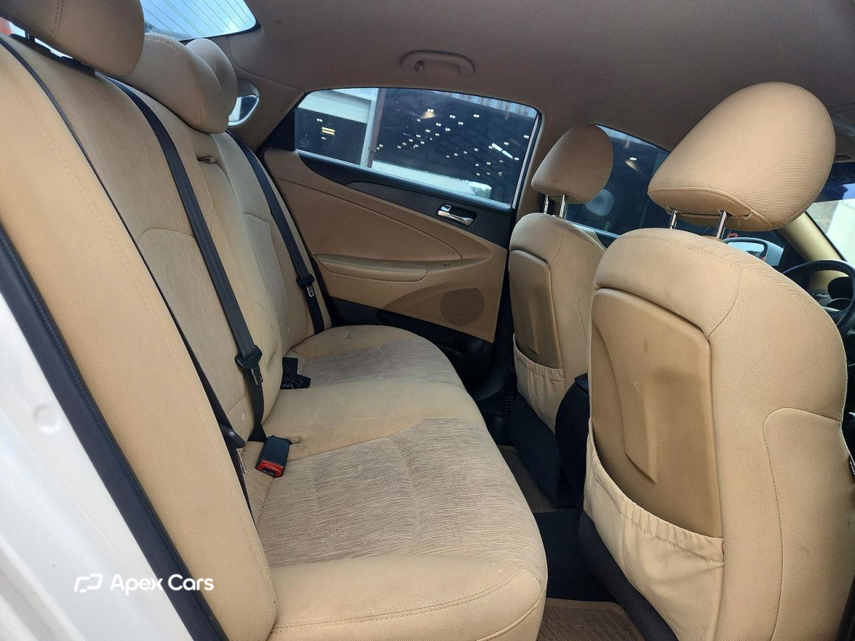 Hyundai Sonata 2013