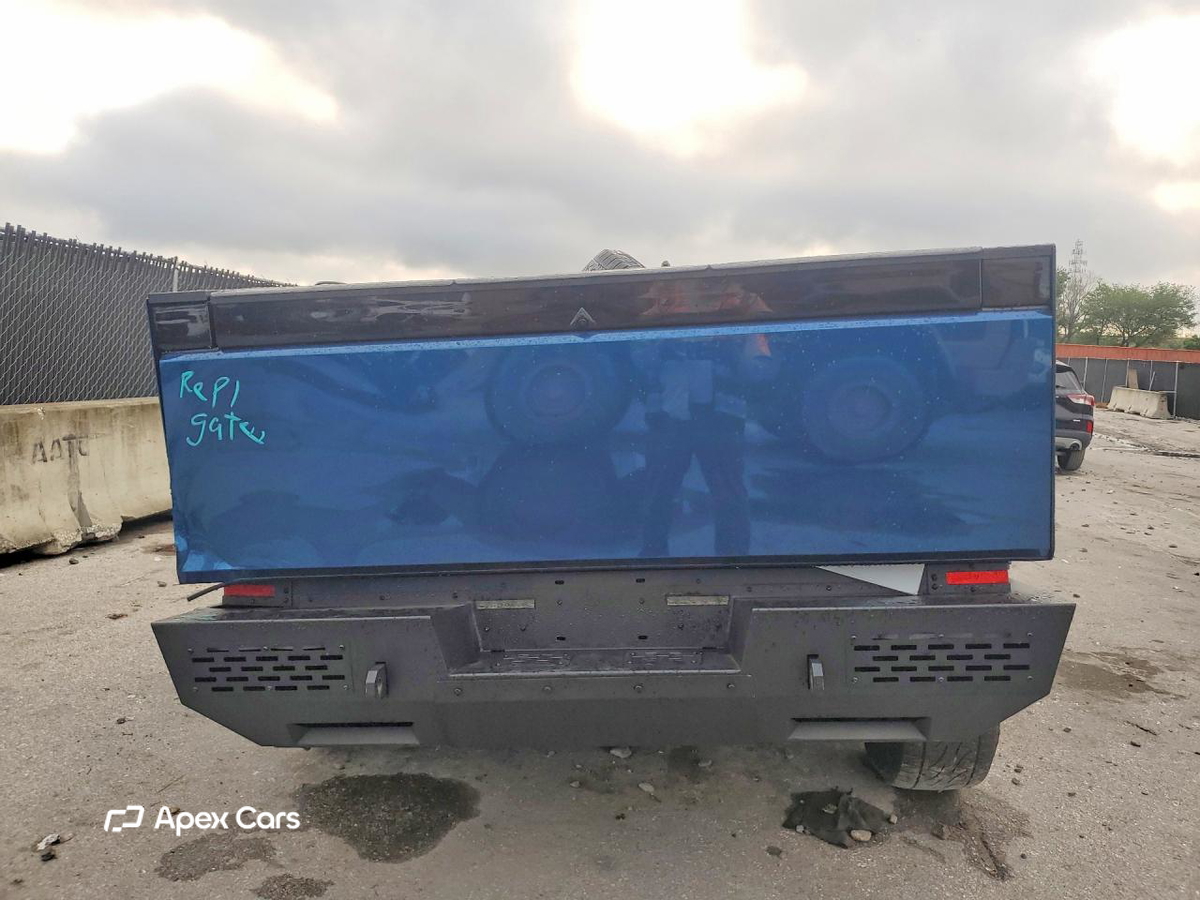 Tesla Cybertruck 2024