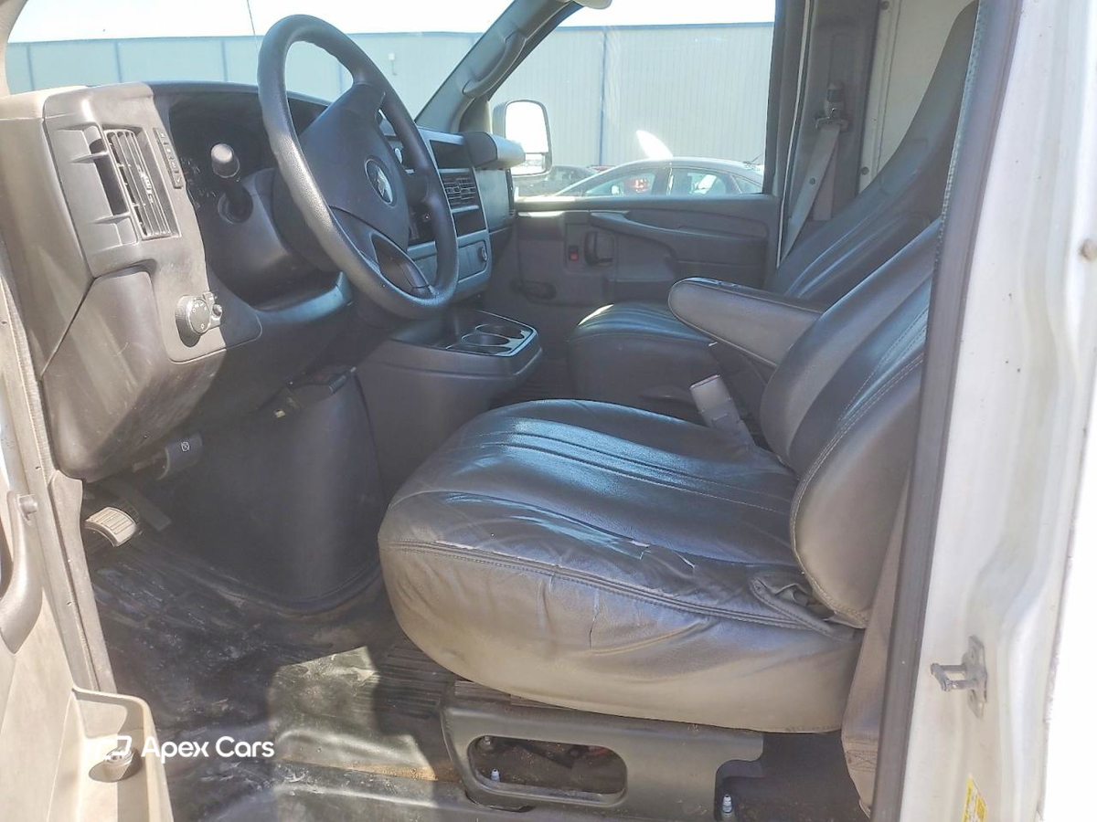 Chevrolet Express 2011
