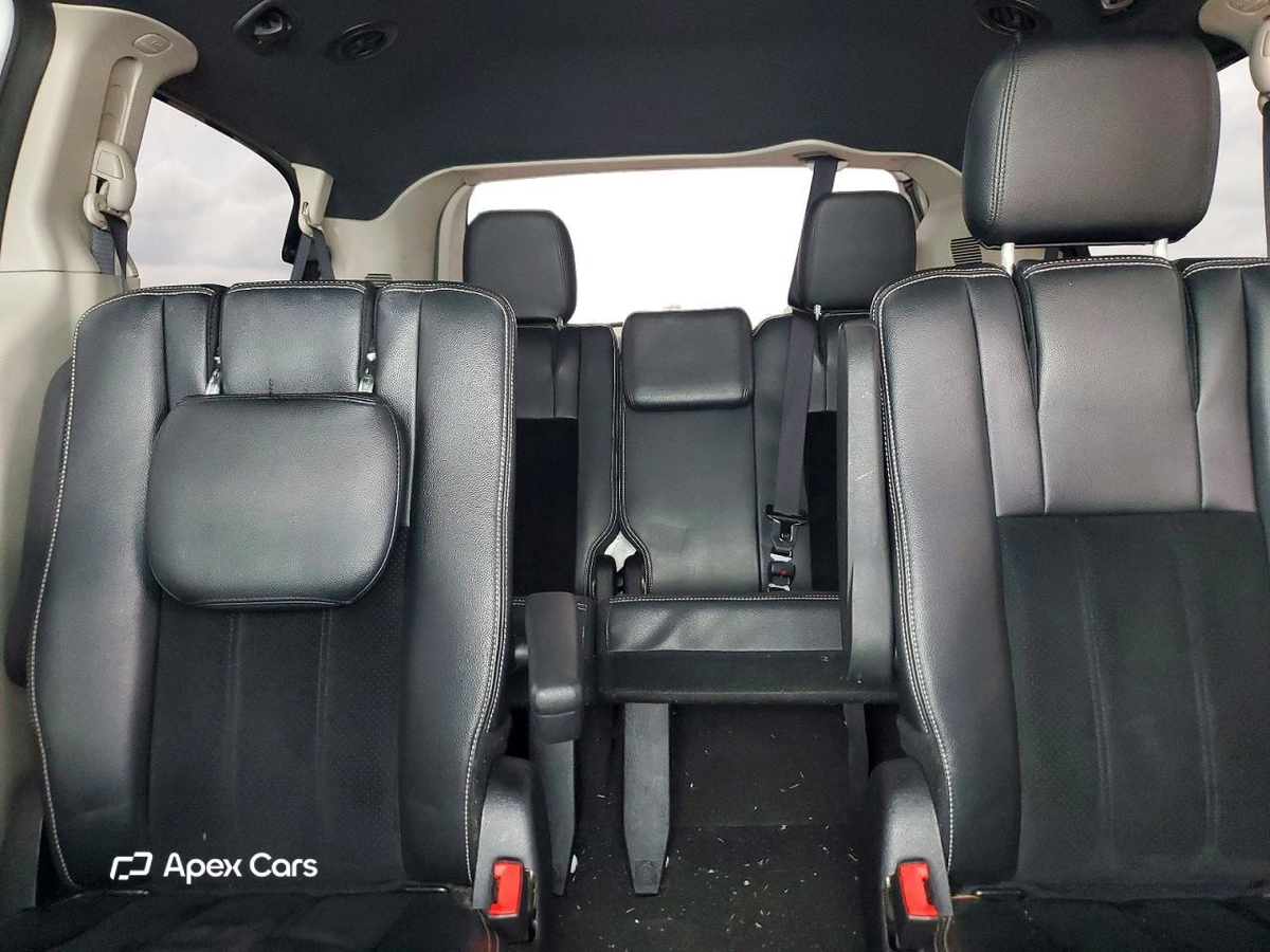 Dodge Caravan 2016