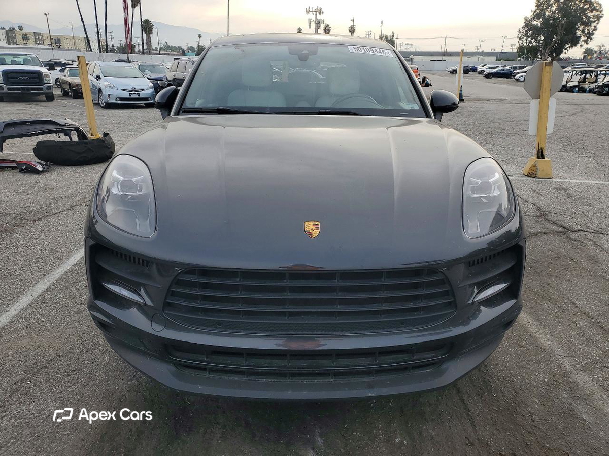Porsche Macan 2021