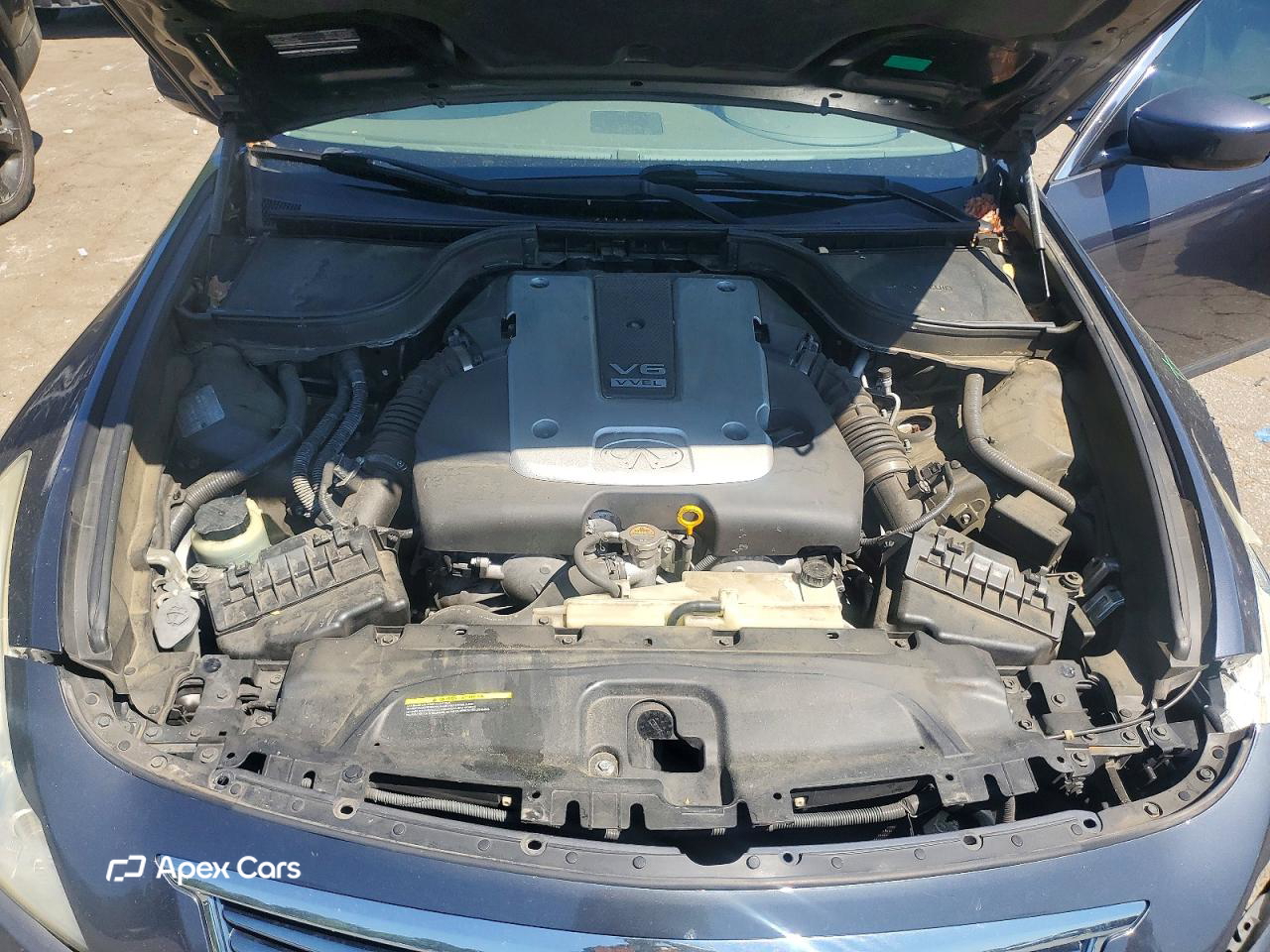 Infiniti G 2011