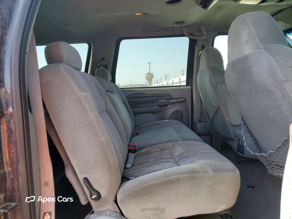 Ford Excursion 2000