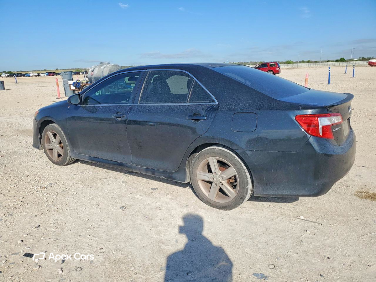 Toyota Camry 2012