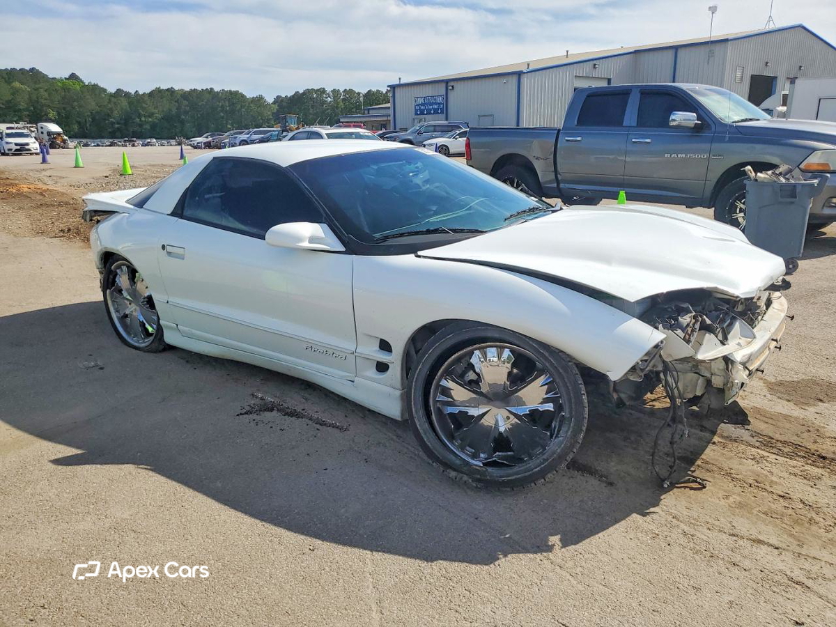 Pontiac Firebird 2000