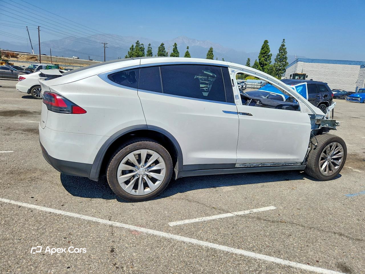 Tesla Model X 2016