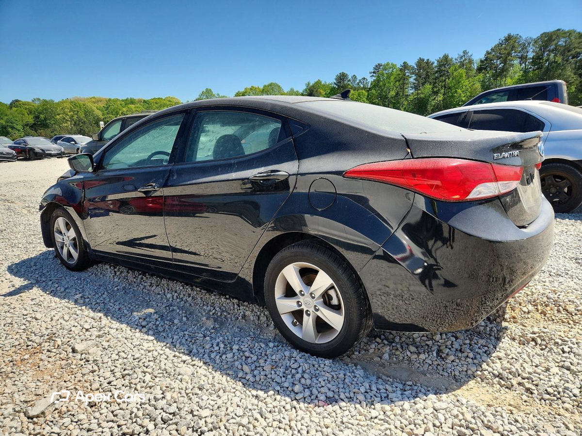 Hyundai Elantra 2013