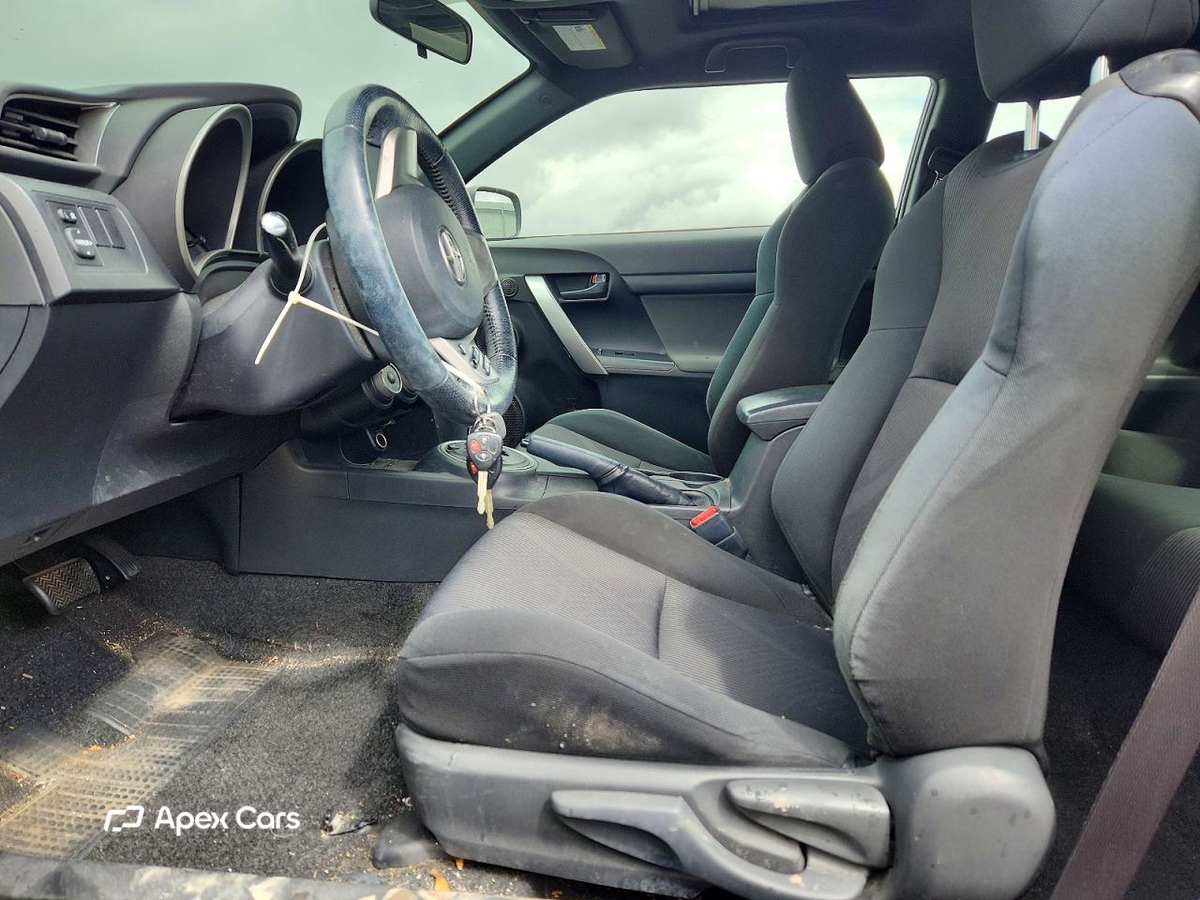 Scion tC 2012