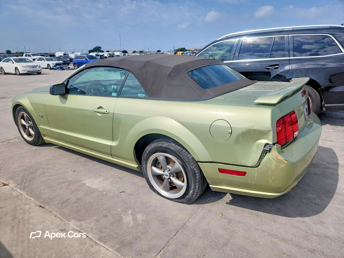Ford Mustang 2005