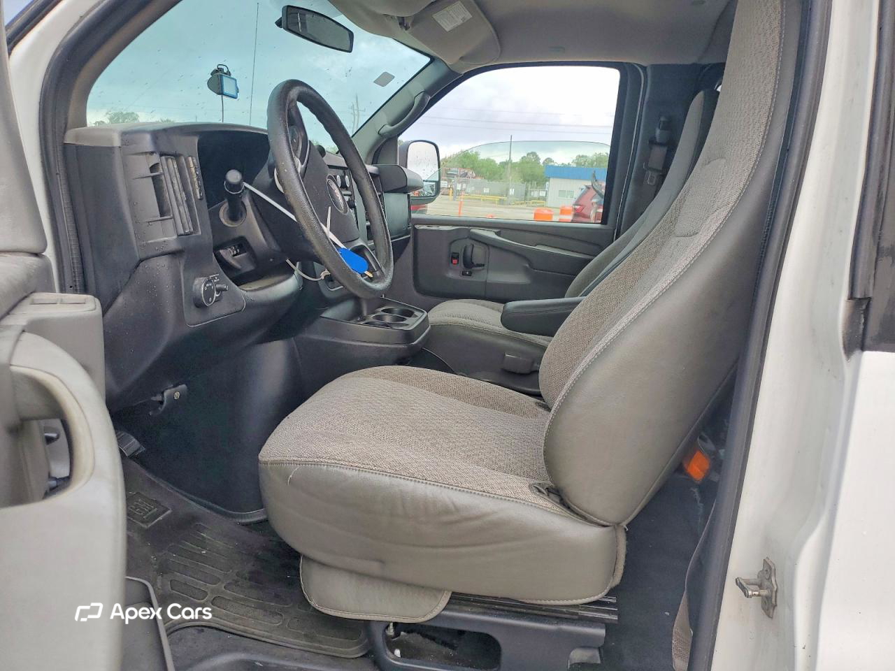 GMC Savana 2012