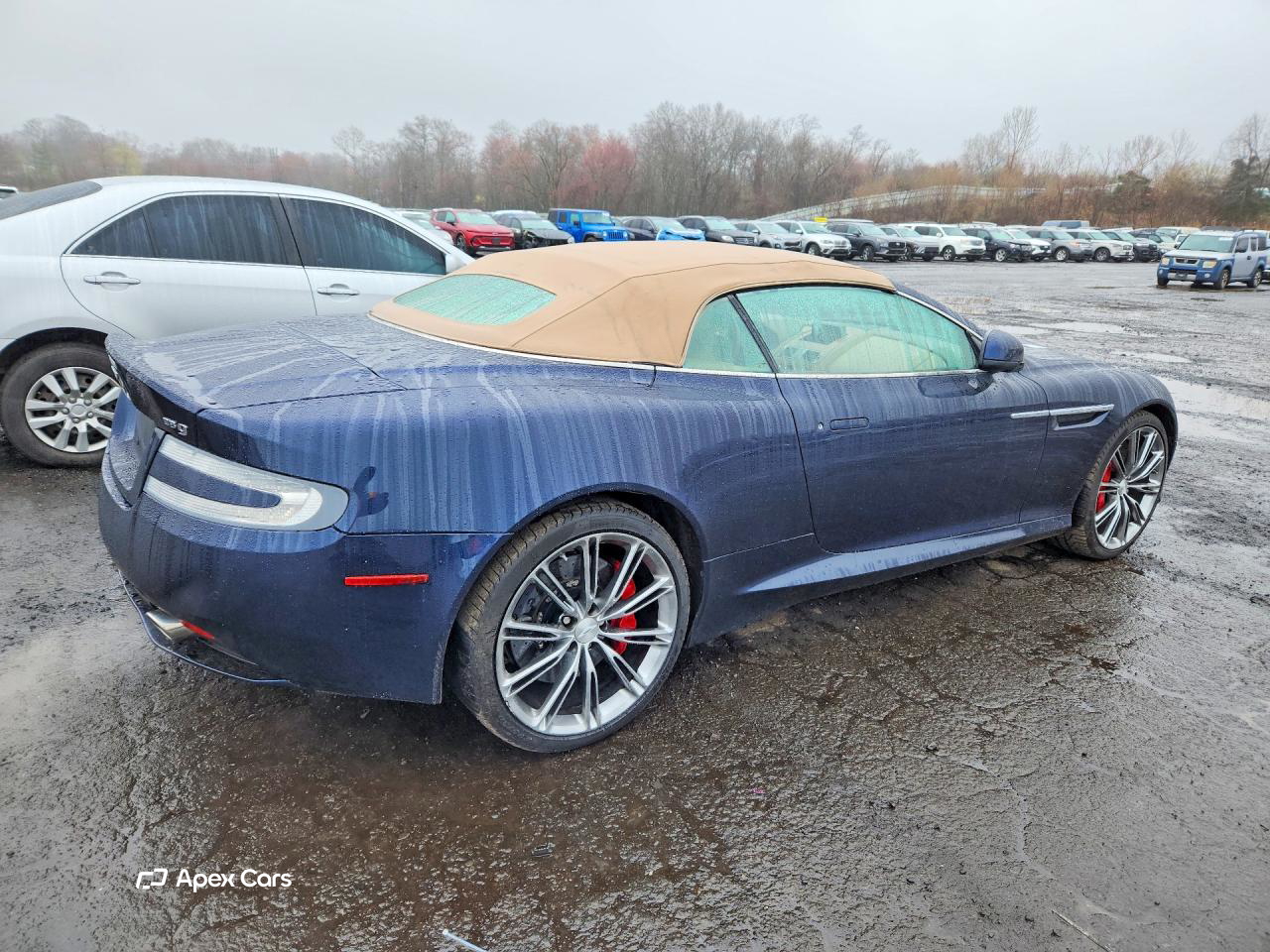 Aston Martin DB9 2013