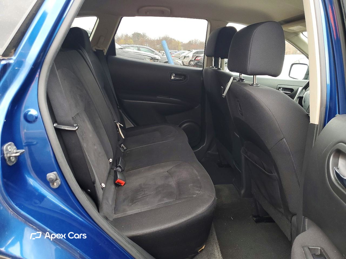 Nissan Rogue 2010