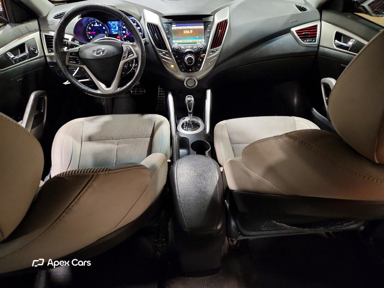 Hyundai Veloster 2013