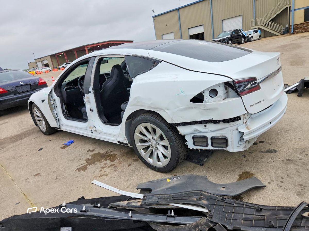 Tesla Model S 2018