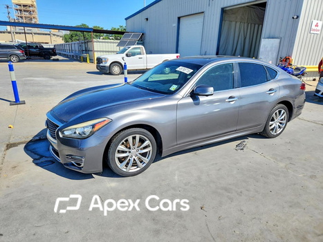 Infiniti Q70 2017 - Image 1 of 13