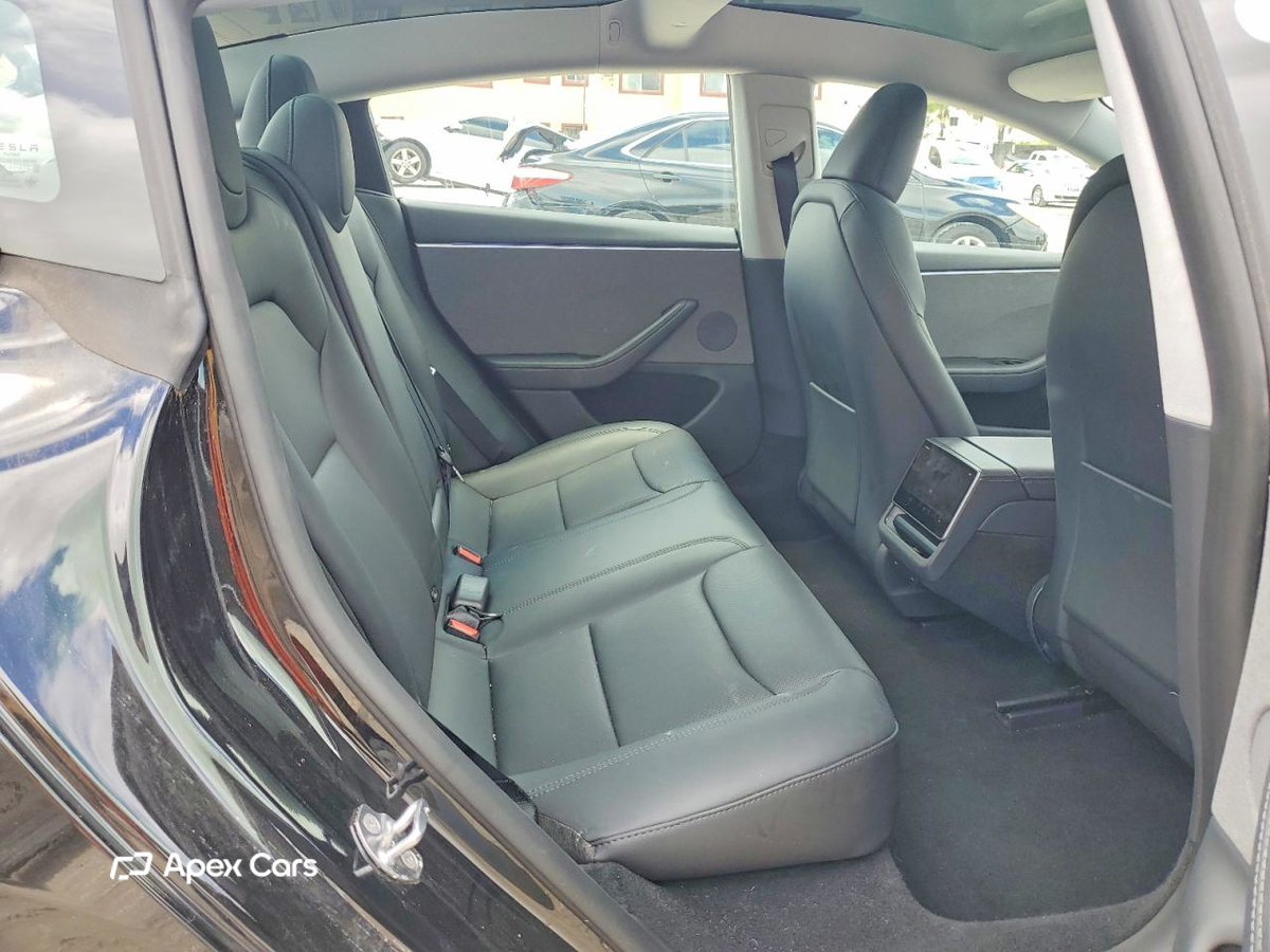 Tesla Model 3 2025