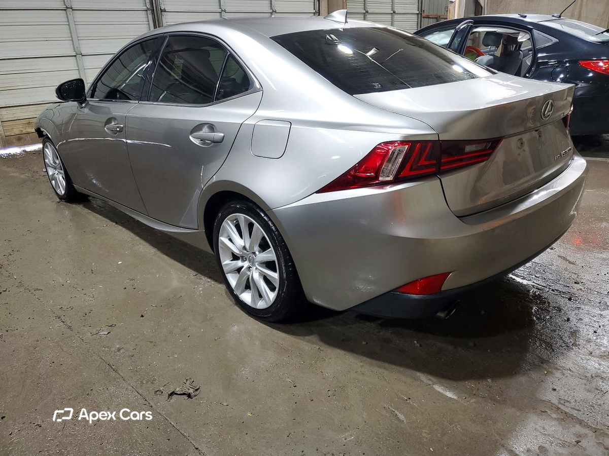 Lexus IS 2016