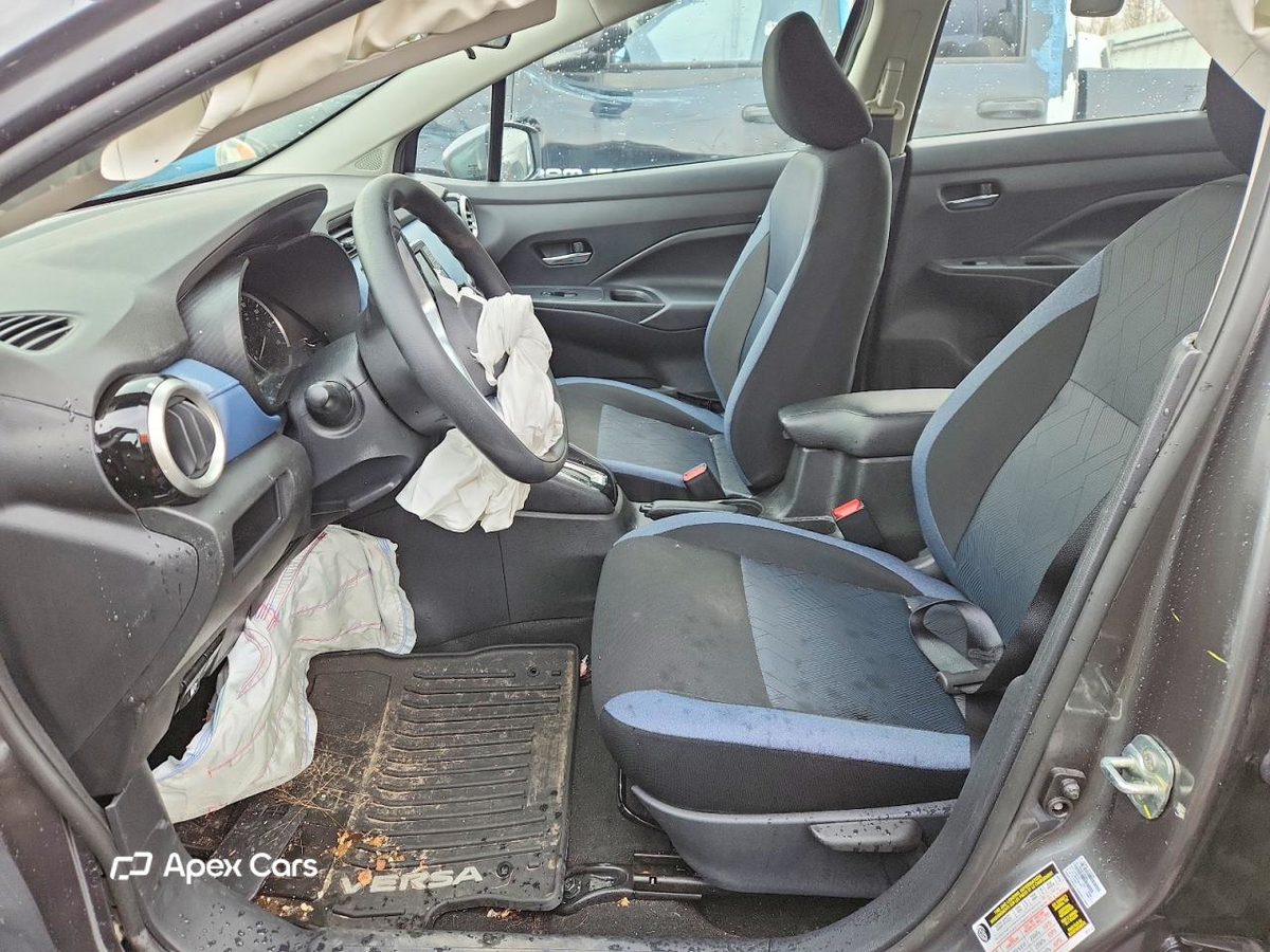 Nissan Versa 2025