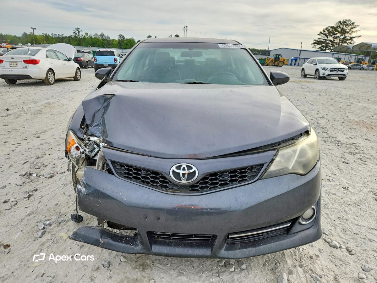 Toyota Camry 2012
