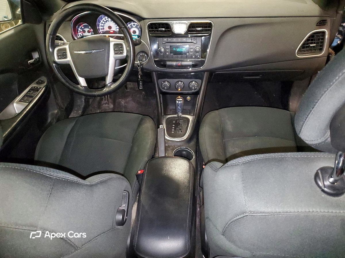Chrysler 200 2011
