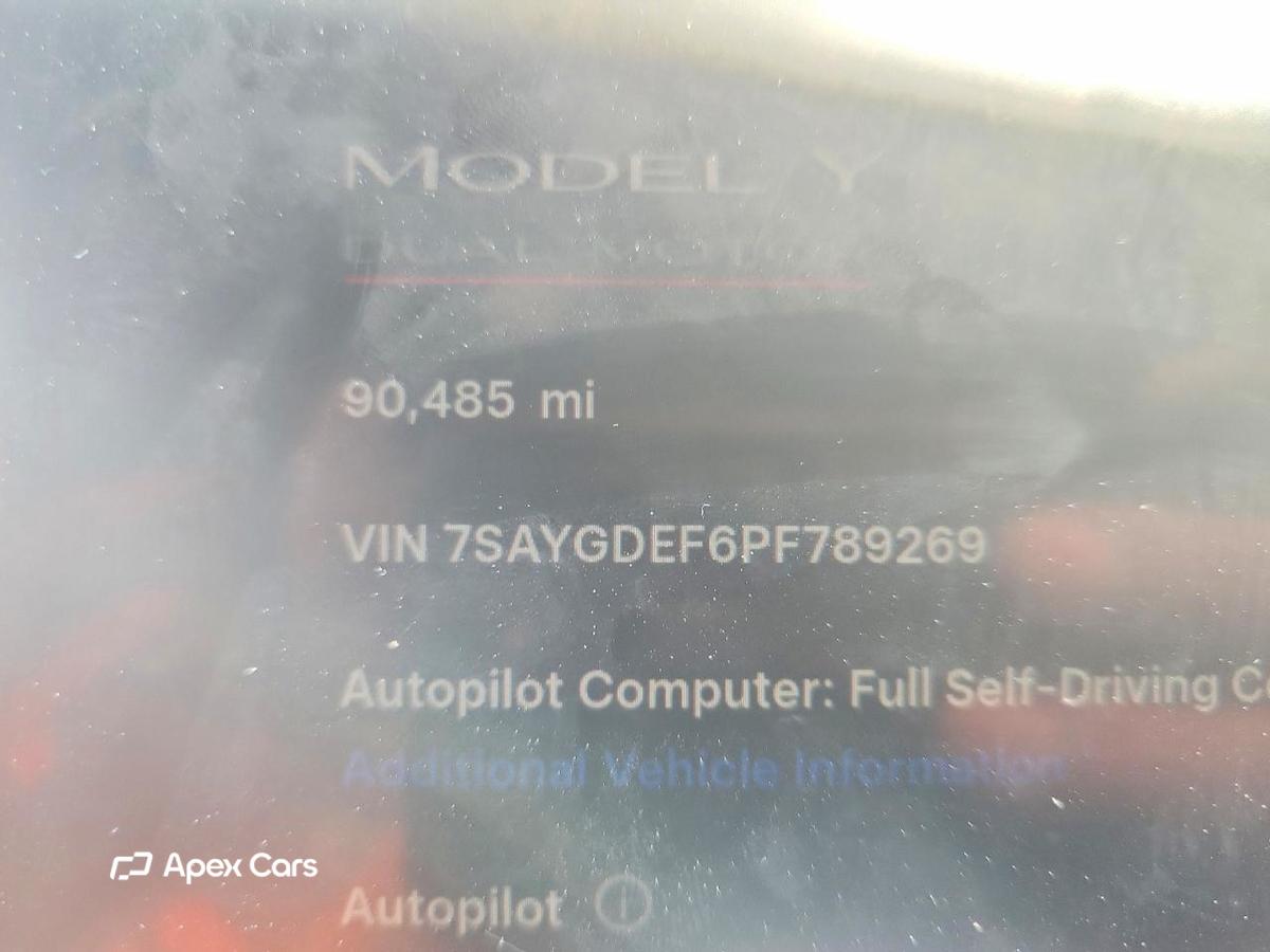 Tesla Model Y 2023