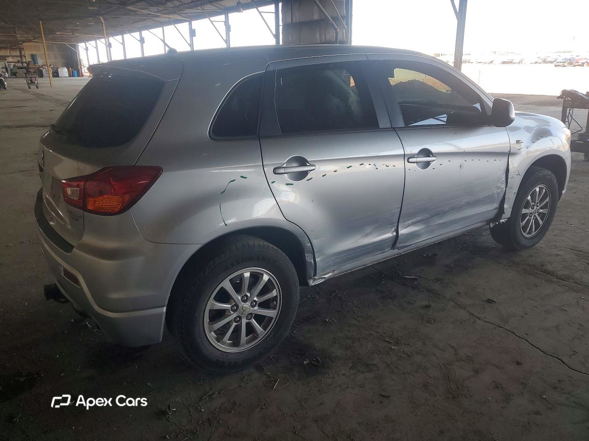 Mitsubishi Outlander 2012