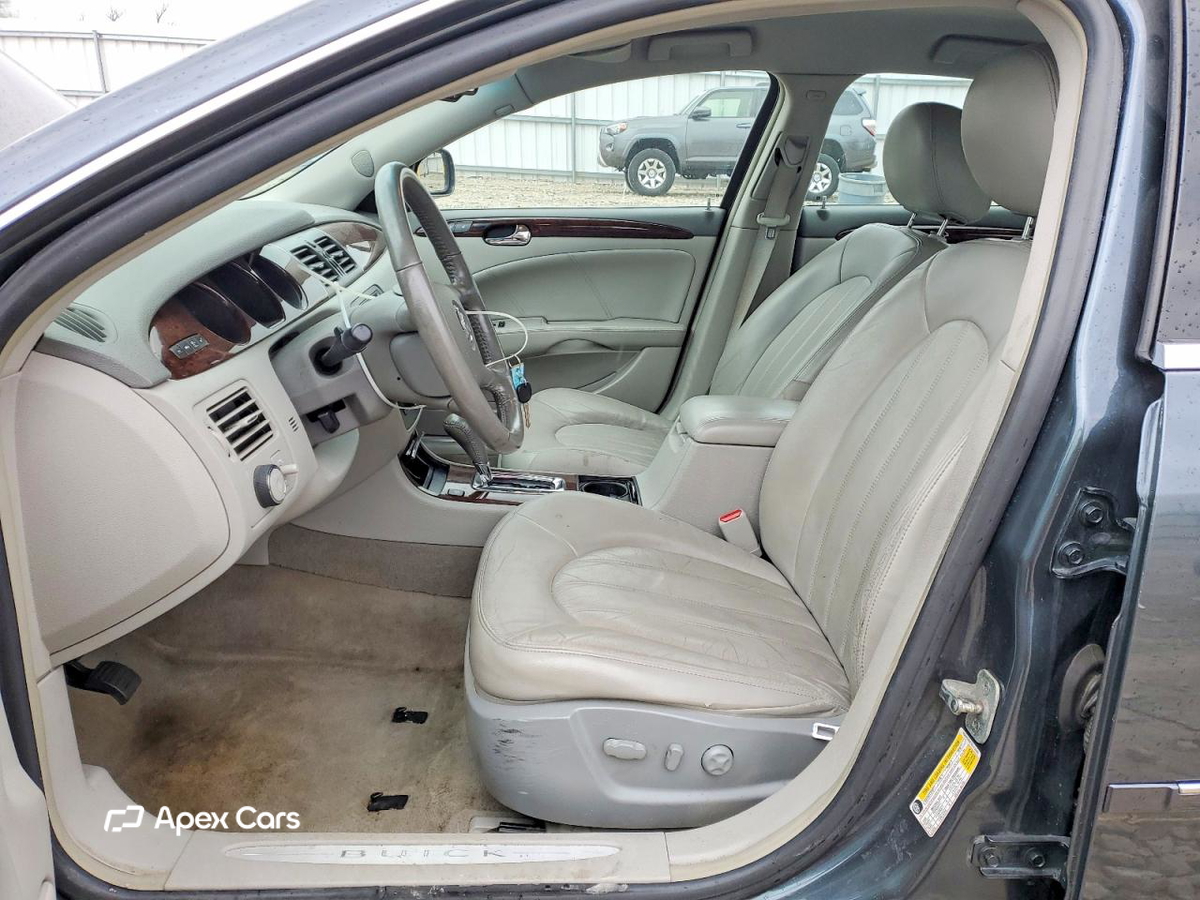 Buick Lucerne 2011