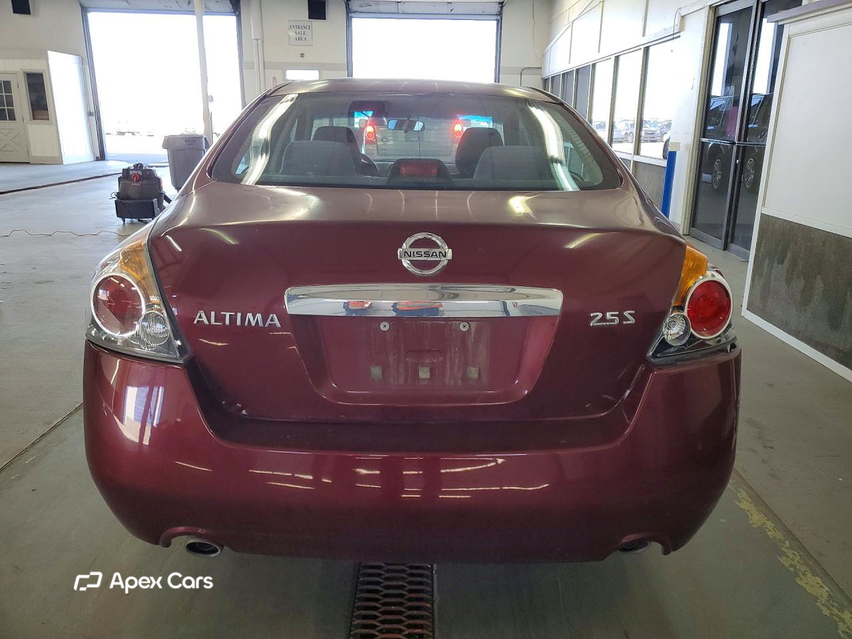 Nissan Altima 2012