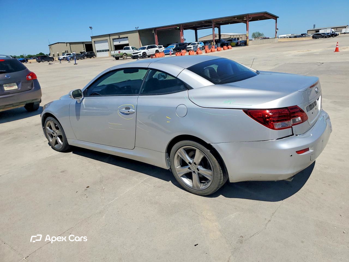 Lexus IS 2012