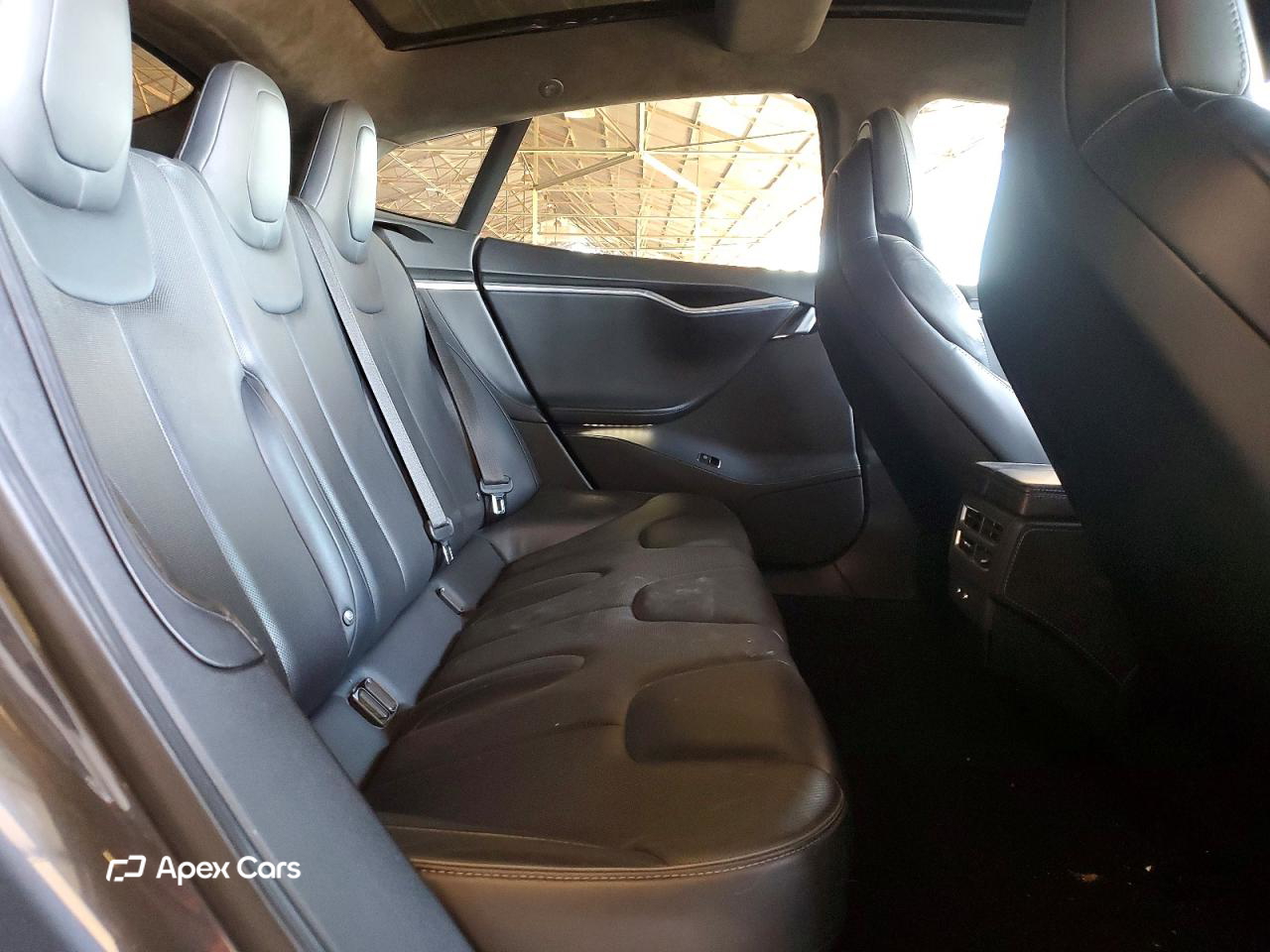 Tesla Model S 2016