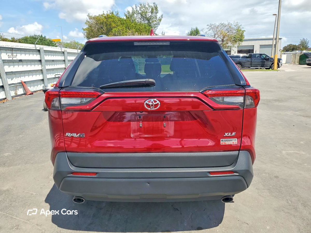 Toyota RAV 4 2025
