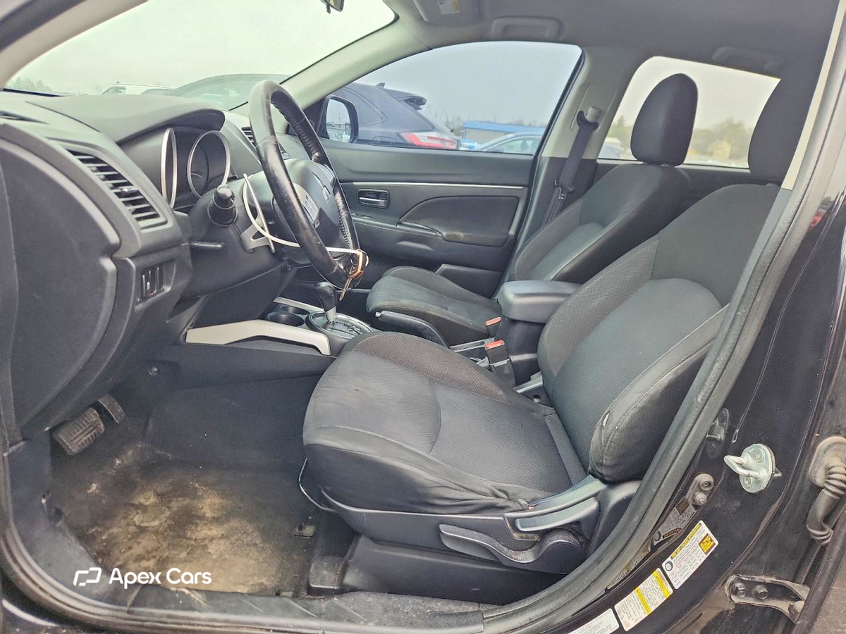 Mitsubishi Outlander 2011