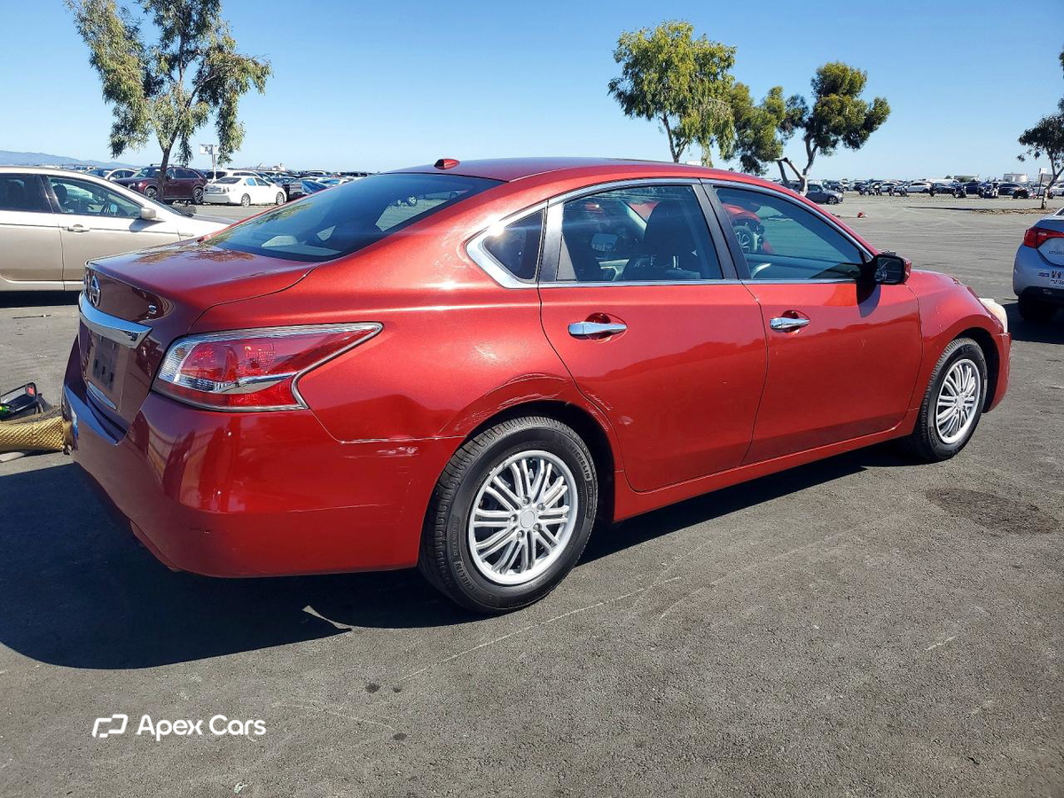 Nissan Altima 2015