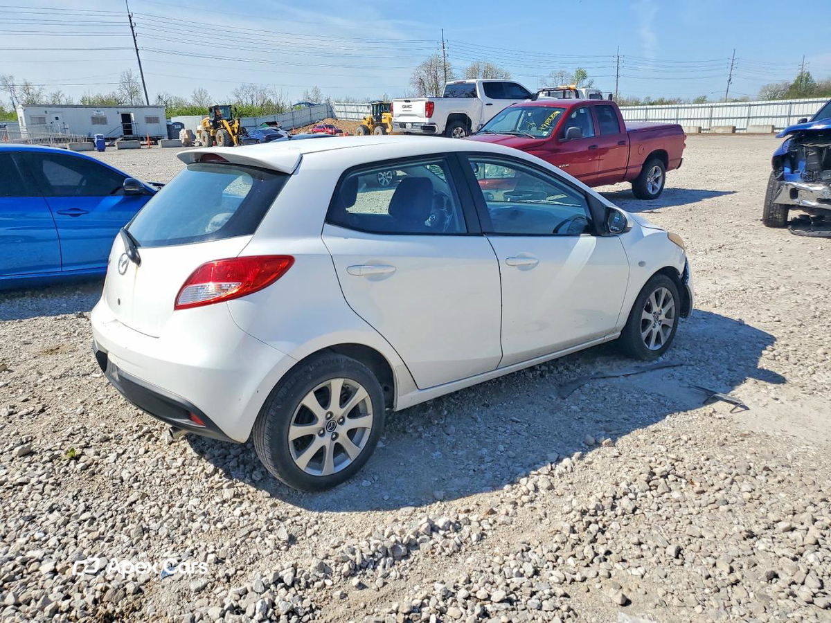Mazda 2 2013