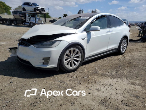 Tesla Model X 2020 - Image 1 of 14