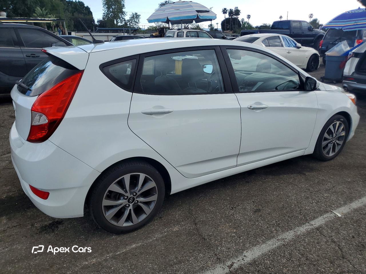 Hyundai Accent 2015