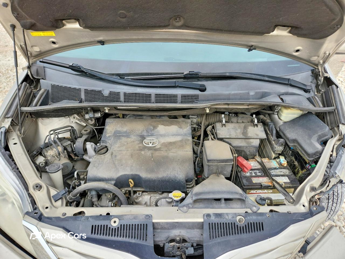 Toyota Sienna 2016