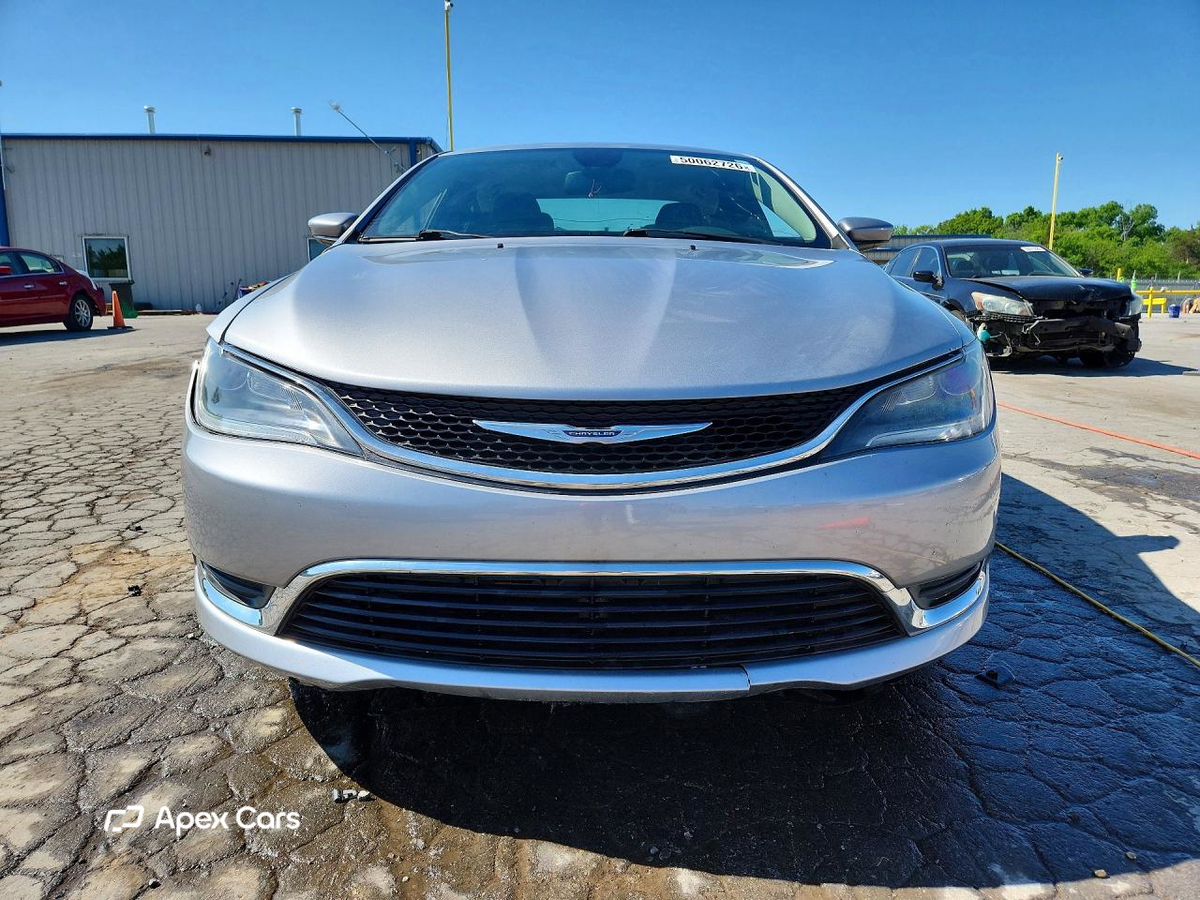 Chrysler 200 2015