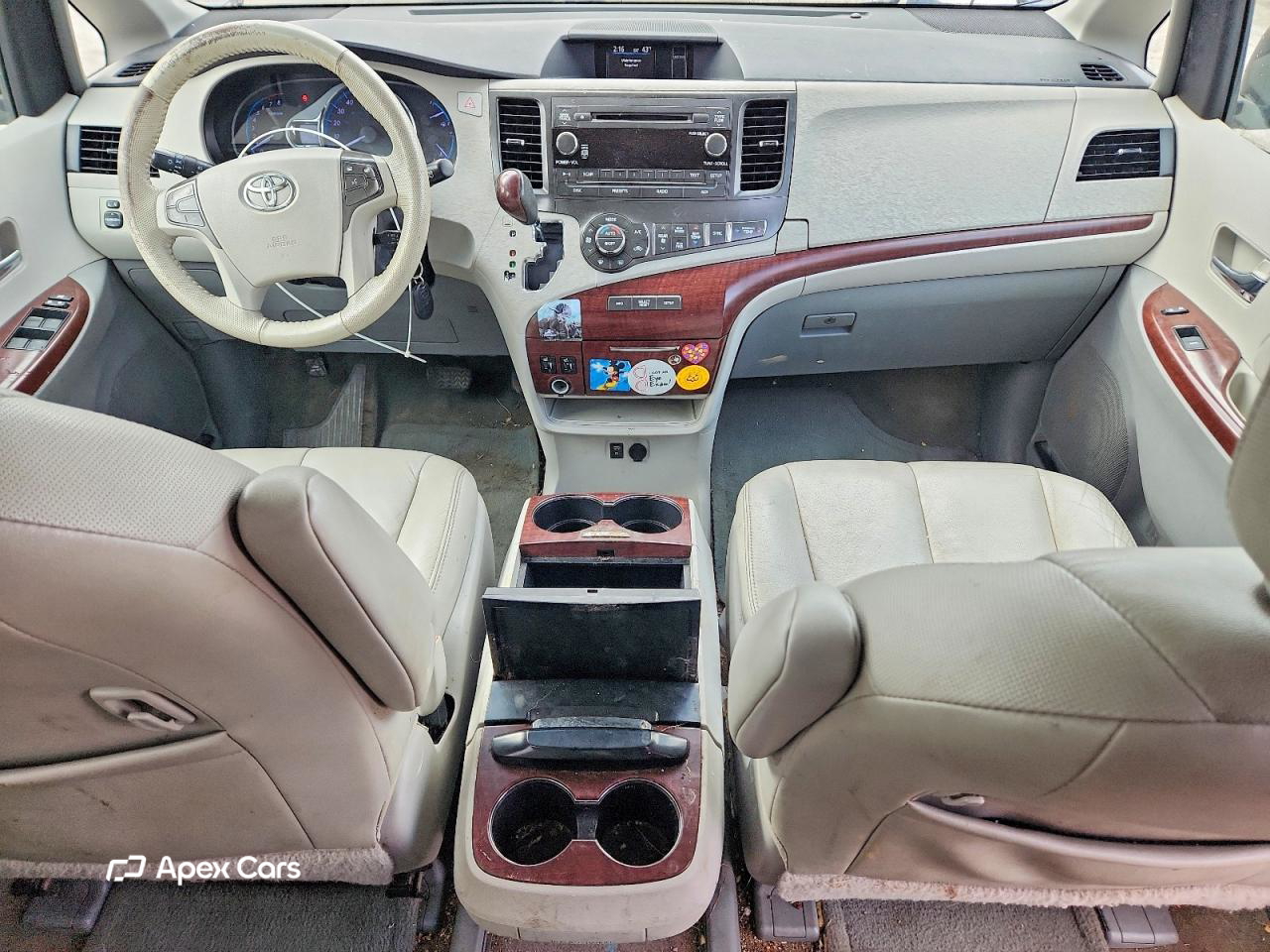 Toyota Sienna 2014