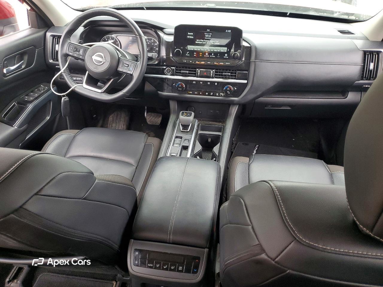 Nissan Pathfinder 2024