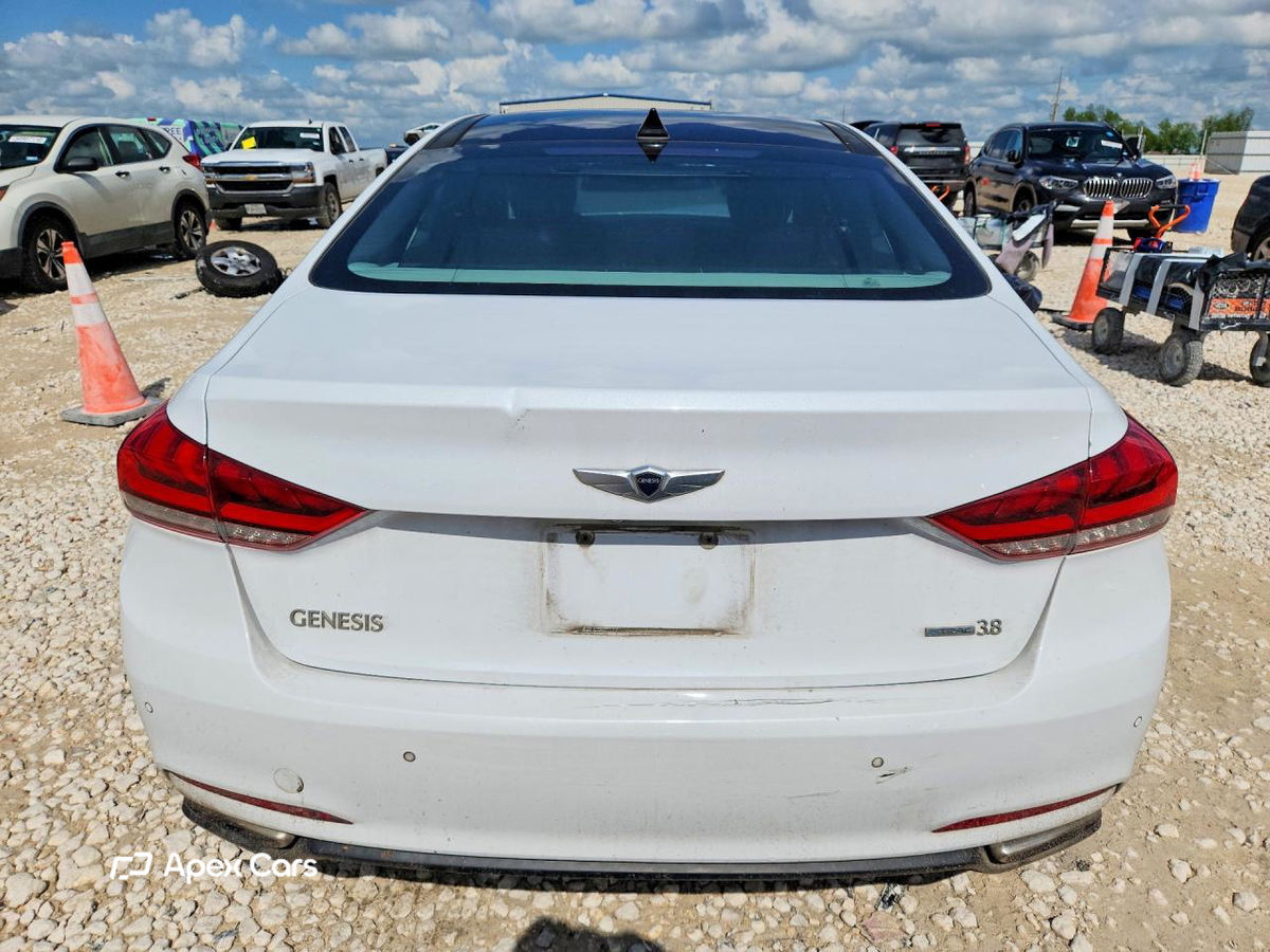 Hyundai Genesis 2015